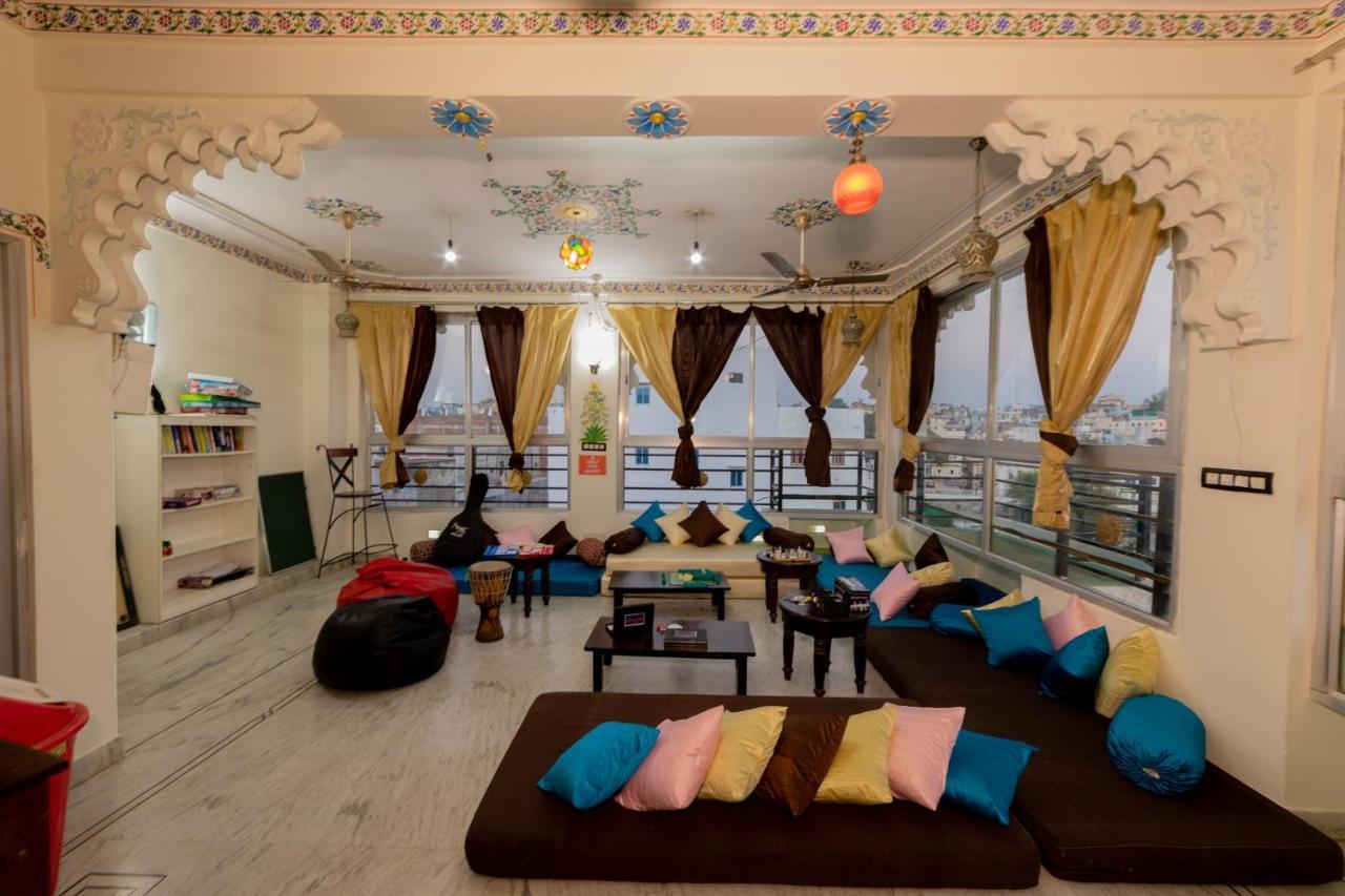 Whereabout Hostel Удайпур Экстерьер фото